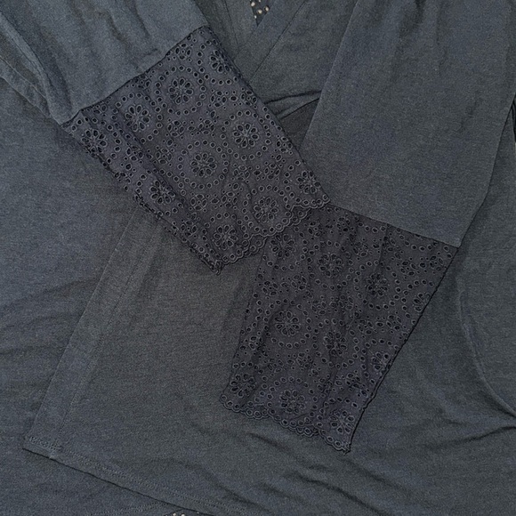 Logo By Lori Goldstein Eyelet Open Front Kimono Cardigan Black - Picture 5 of 11